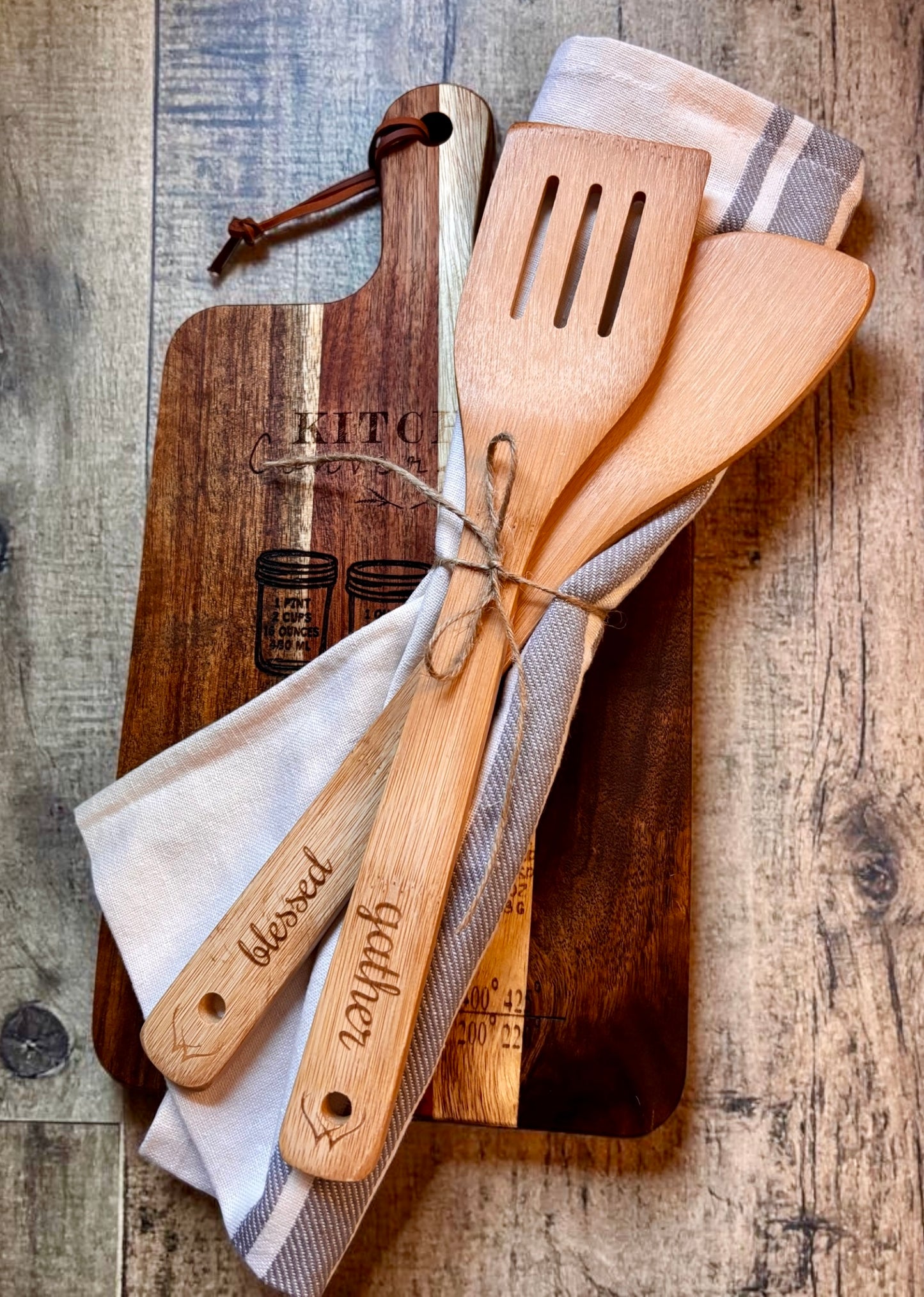 Engraved Kitchen Gift Bundle | Farmhouse Kitchen Decor Gift